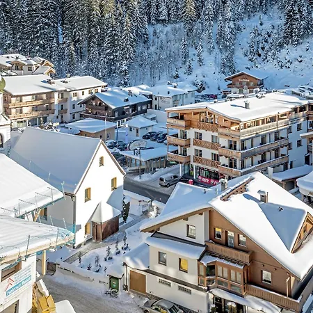 Διαμέρισμα In Near Lift *